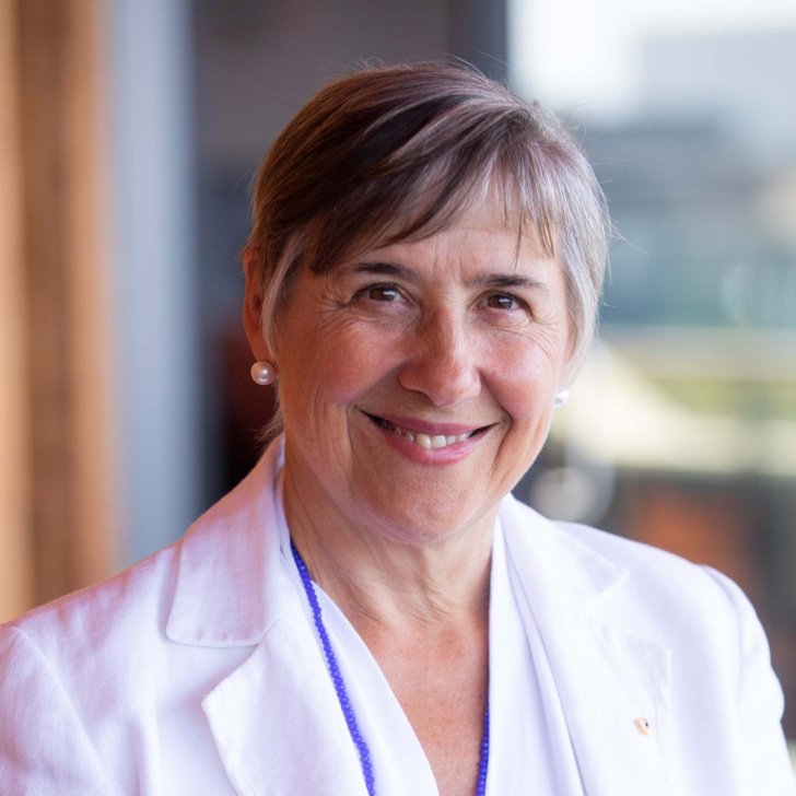 Julie Bernhardt